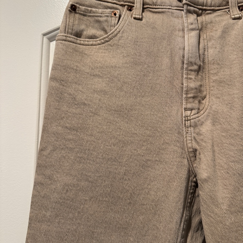 A&F Beige Jeans - Picture 3 of 5
